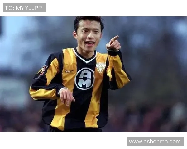 当足球明星邂逅超模的华丽人生与激情梦想交织的浪漫爱情故事