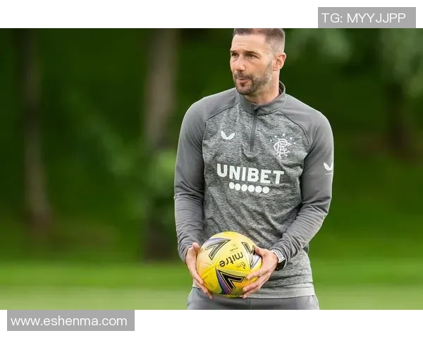 足球明星汤姆森的传奇之路与他在绿茵场上的辉煌成就揭秘 足球明星汤姆森的传奇之路与他在绿茵场上的辉煌成就揭秘